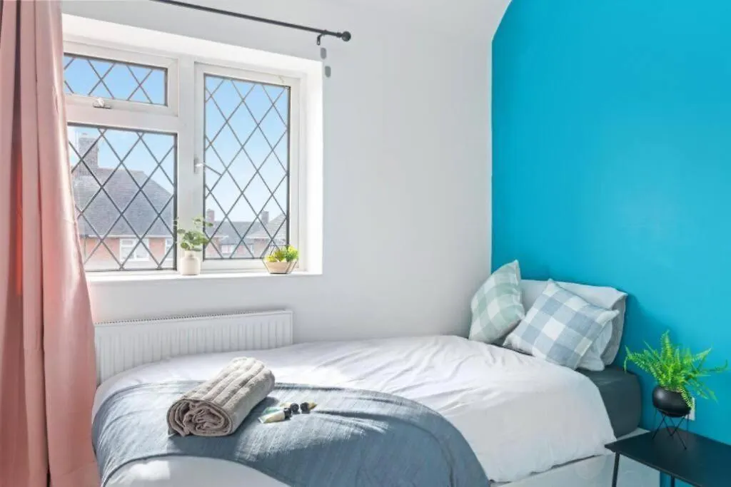 Bright And Cozy 3-Br Home Perfect For Your Escape Nottingham Holiday home